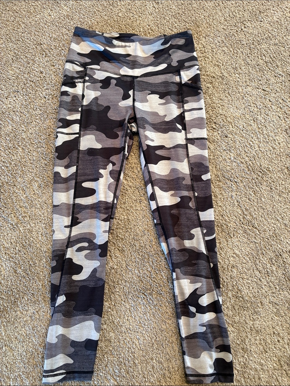 Reebok Women's Camo Leggings in Black, Gray, White